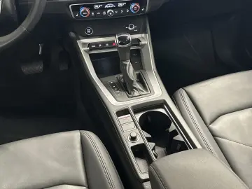 AUDI Q3 35 TFSI advanced S-tr.  LED Navi virt.Cockpit