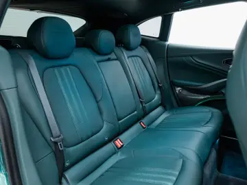 Aston Martin 4.0 V8 DBX707  Full  Bowers & Wilkins