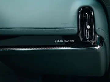 Aston Martin 4.0 V8 DBX707  Full  Bowers & Wilkins