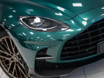 Aston Martin 4.0 V8 DBX707  Full  Bowers & Wilkins