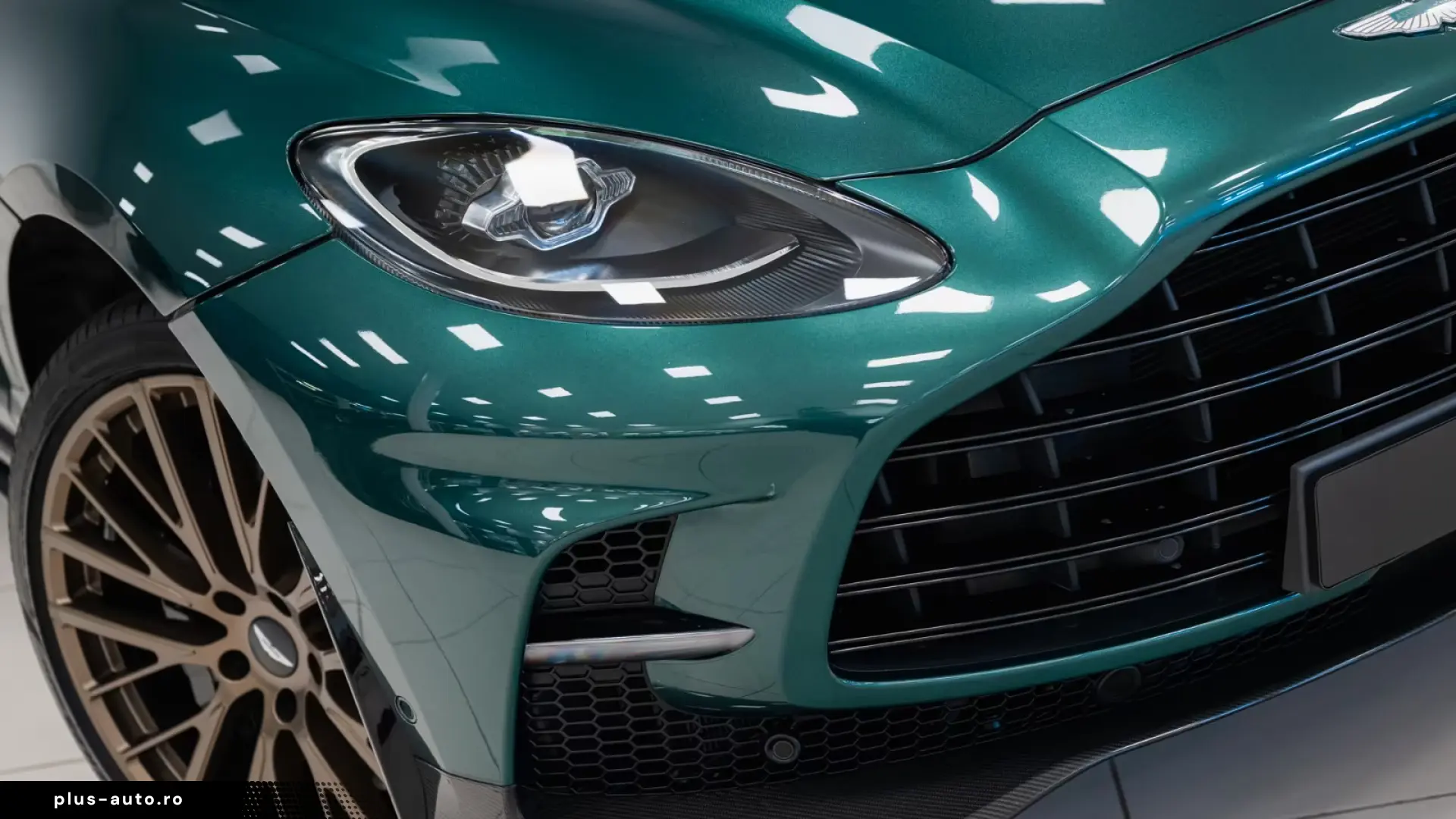 Aston Martin 4.0 V8 DBX707  Full  Bowers & Wilkins