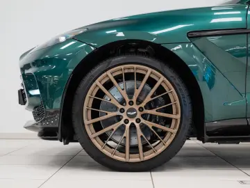 Aston Martin 4.0 V8 DBX707  Full  Bowers & Wilkins