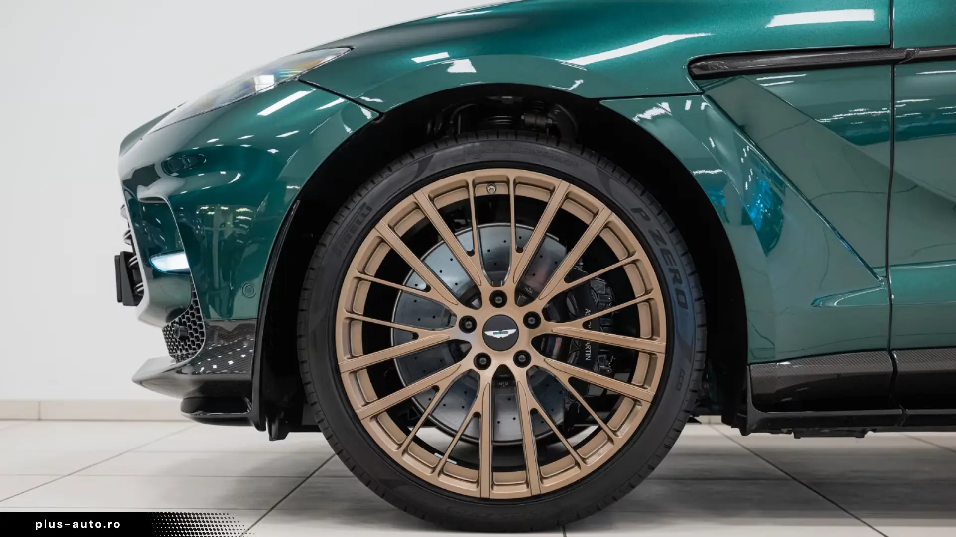 Aston Martin 4.0 V8 DBX707  Full  Bowers & Wilkins