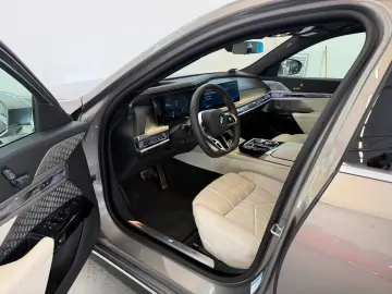 BMW 740 d xDrive M Sport