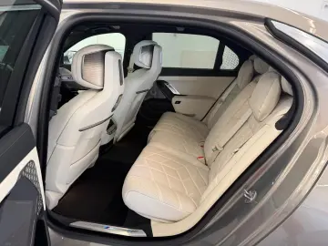 BMW 740 d xDrive M Sport