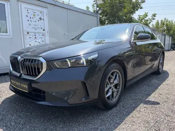 BMW 520 2.0 BENZINA MHEV 208 CP