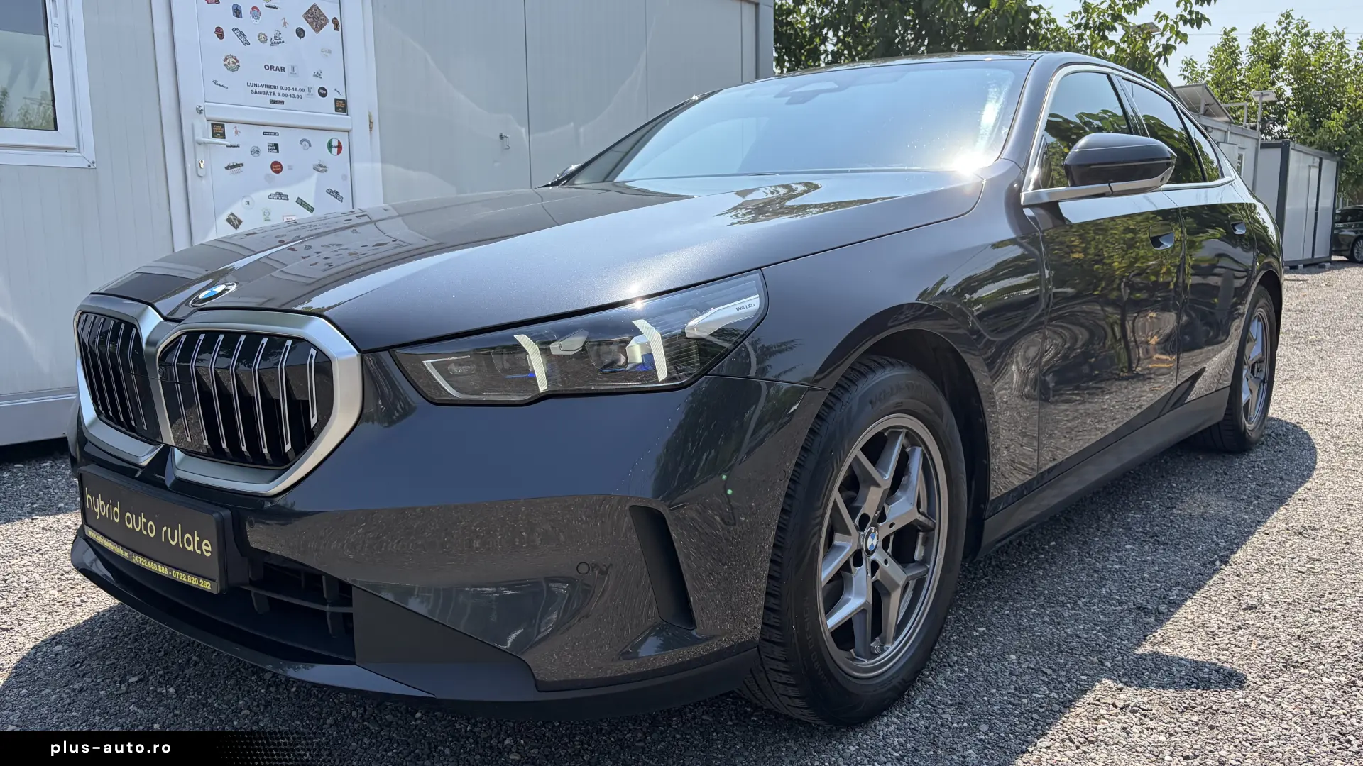 BMW 520 2.0 BENZINA MHEV 208 CP