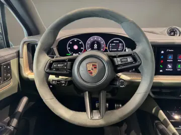 Porsche Cayenne S E-Hybrid