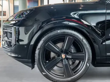 Porsche Cayenne Black Edition