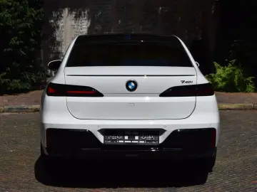 BMW 740i M Sport