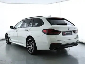 BMW 5er - 530 e M Sport Navi HUD PDC DAB