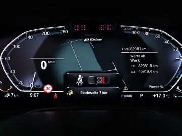 BMW 5er - 530 e M Sport Navi HUD PDC DAB