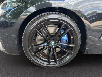 BMW M440i xDrive Coupe Head-Up Laserlicht harman kar