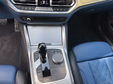 BMW M440i xDrive Coupe Head-Up Laserlicht harman kar