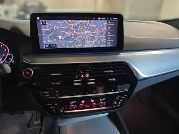 BMW 530e M-Sport Pano