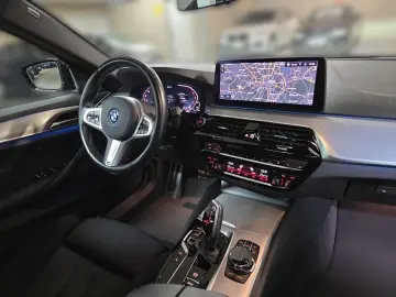 BMW 530e M-Sport Pano