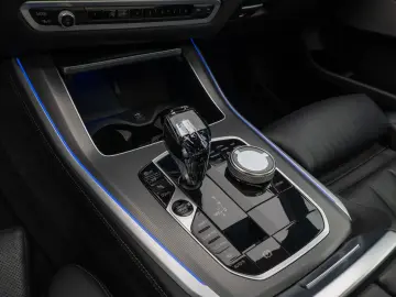 BMW X5 M50i Panorama 360  Laser HUD H K Individual