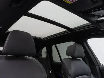 BMW X5 M50i Panorama 360  Laser HUD H K Individual