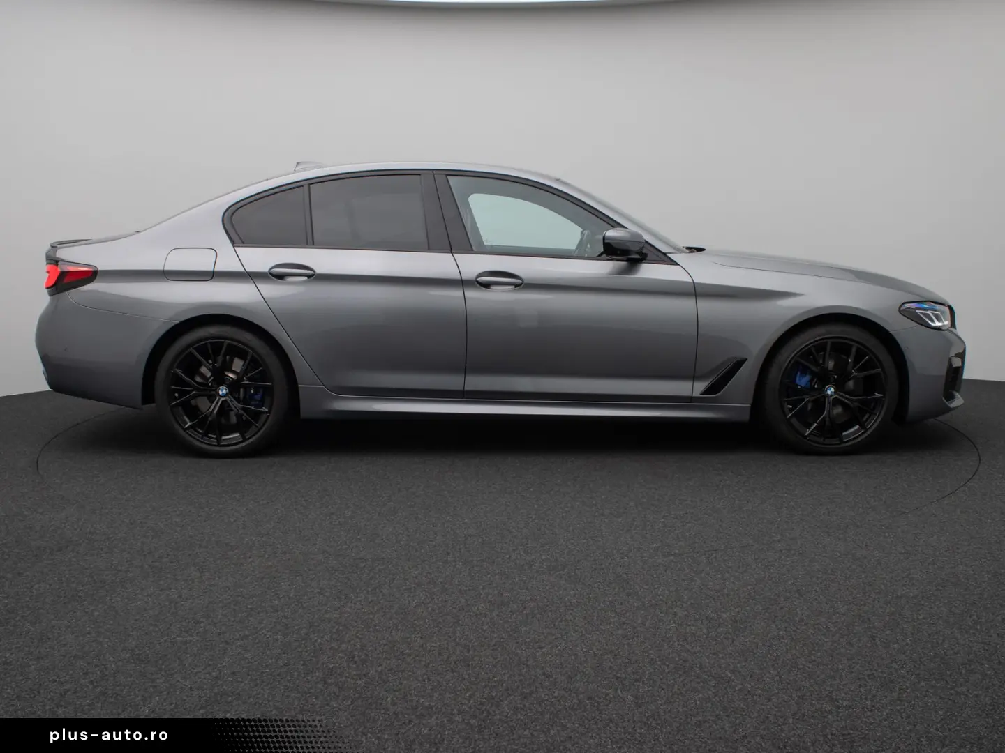 BMW 530d M Sport 360 Laser B&W HUD Individual 19Zoll