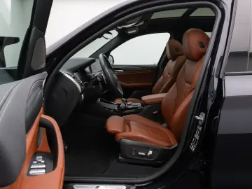 BMW X3 M40i Individual HUD H K Kamera Panorama Voll