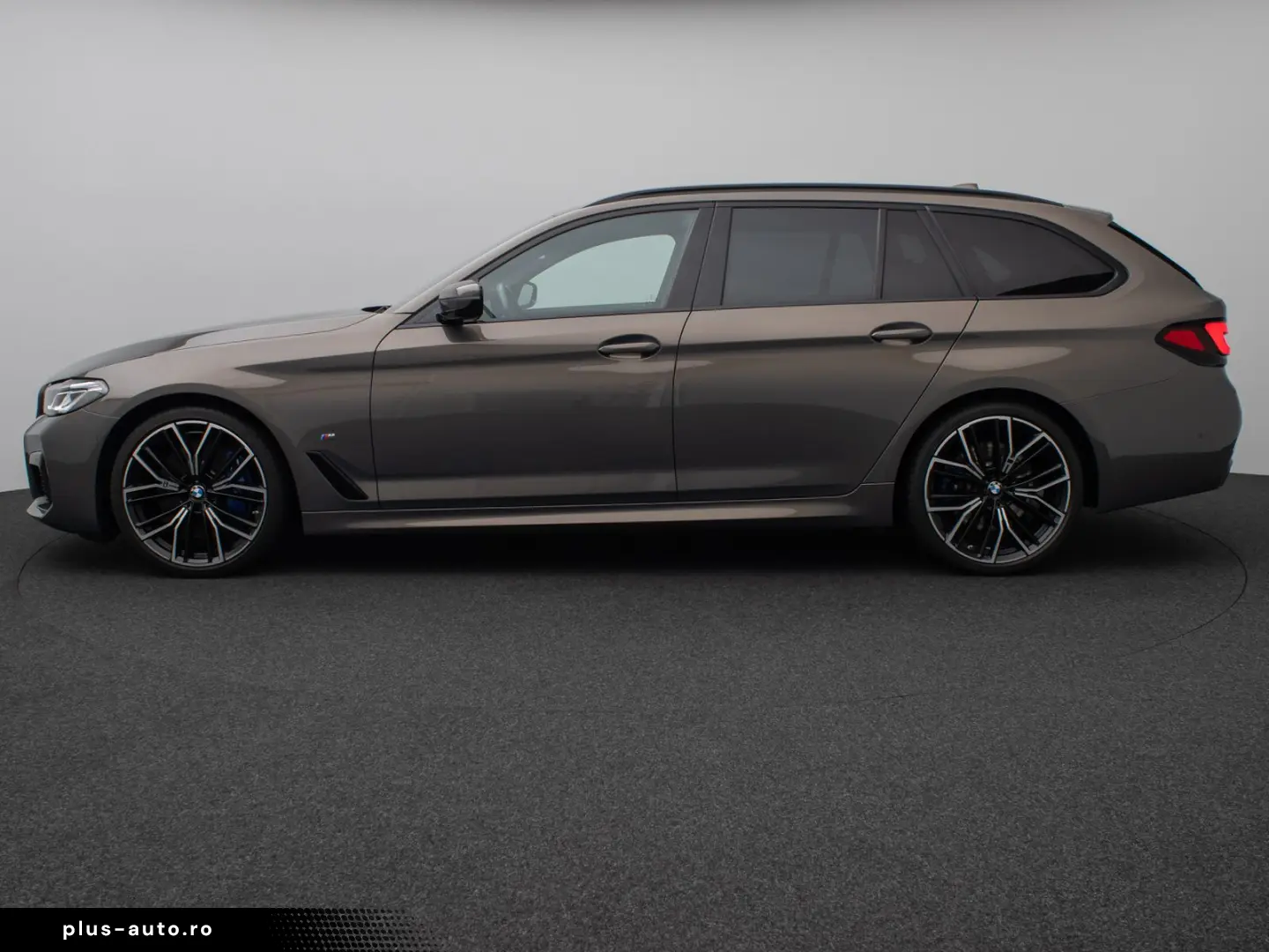BMW 530d xD M Sport Individual Panorama HUD 20Zoll