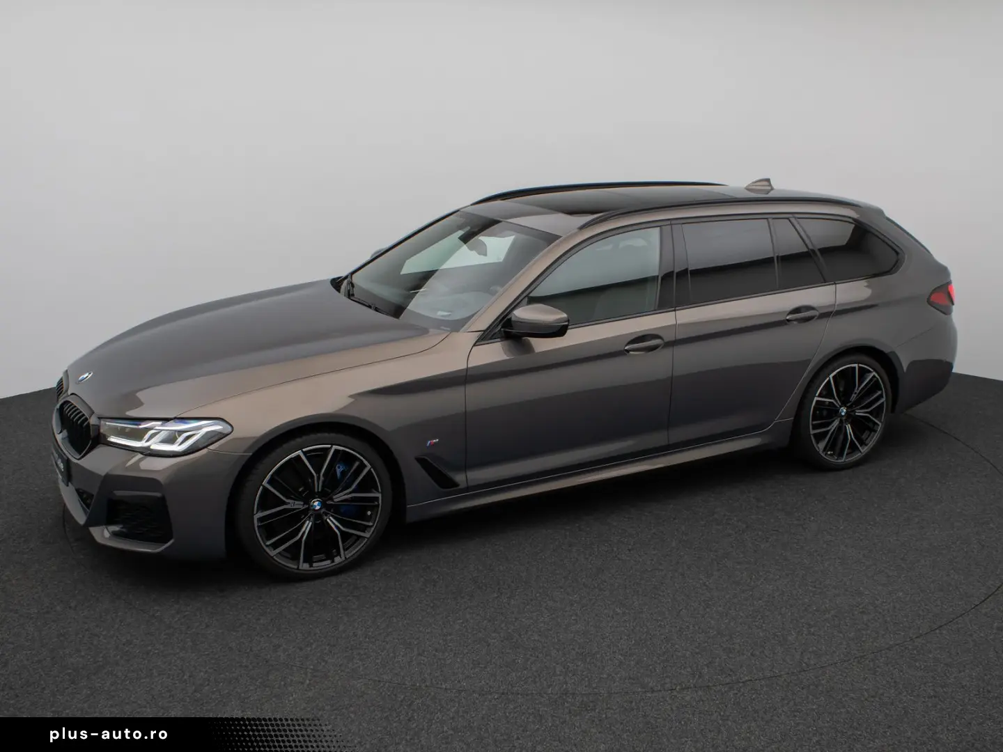 BMW 530d xD M Sport Individual Panorama HUD 20Zoll