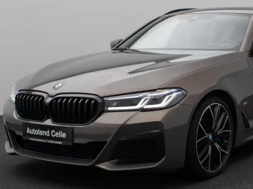 BMW 530d xD M Sport Individual Panorama HUD 20Zoll