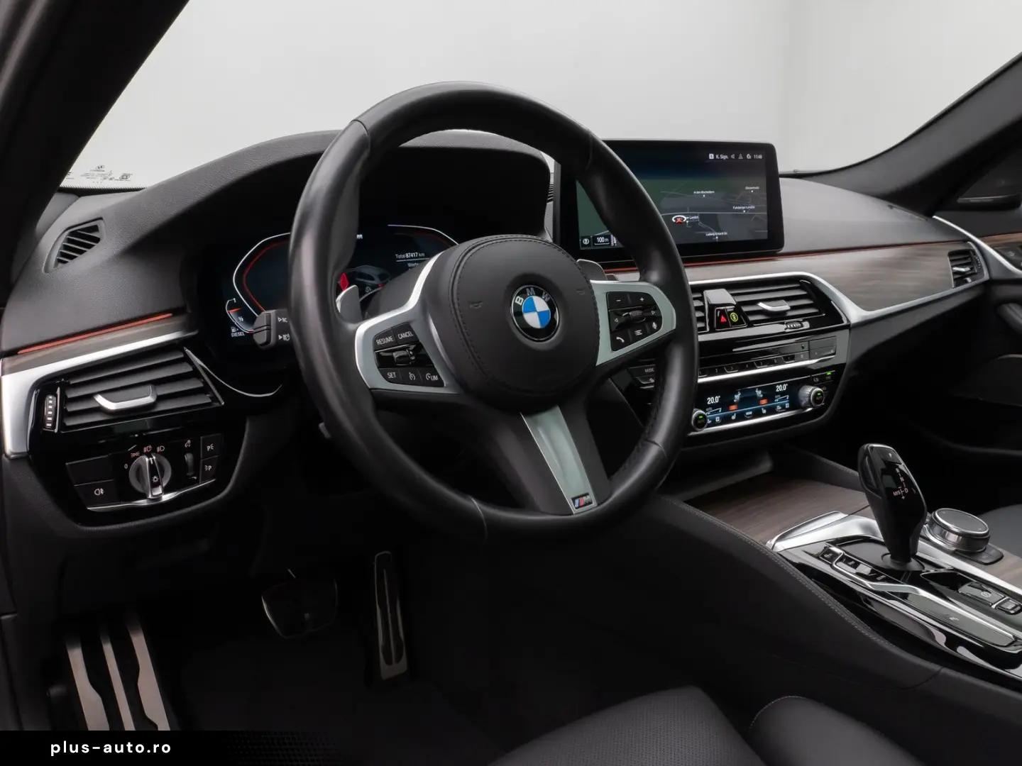 BMW 530d xD M Sport Individual Panorama HUD 20Zoll