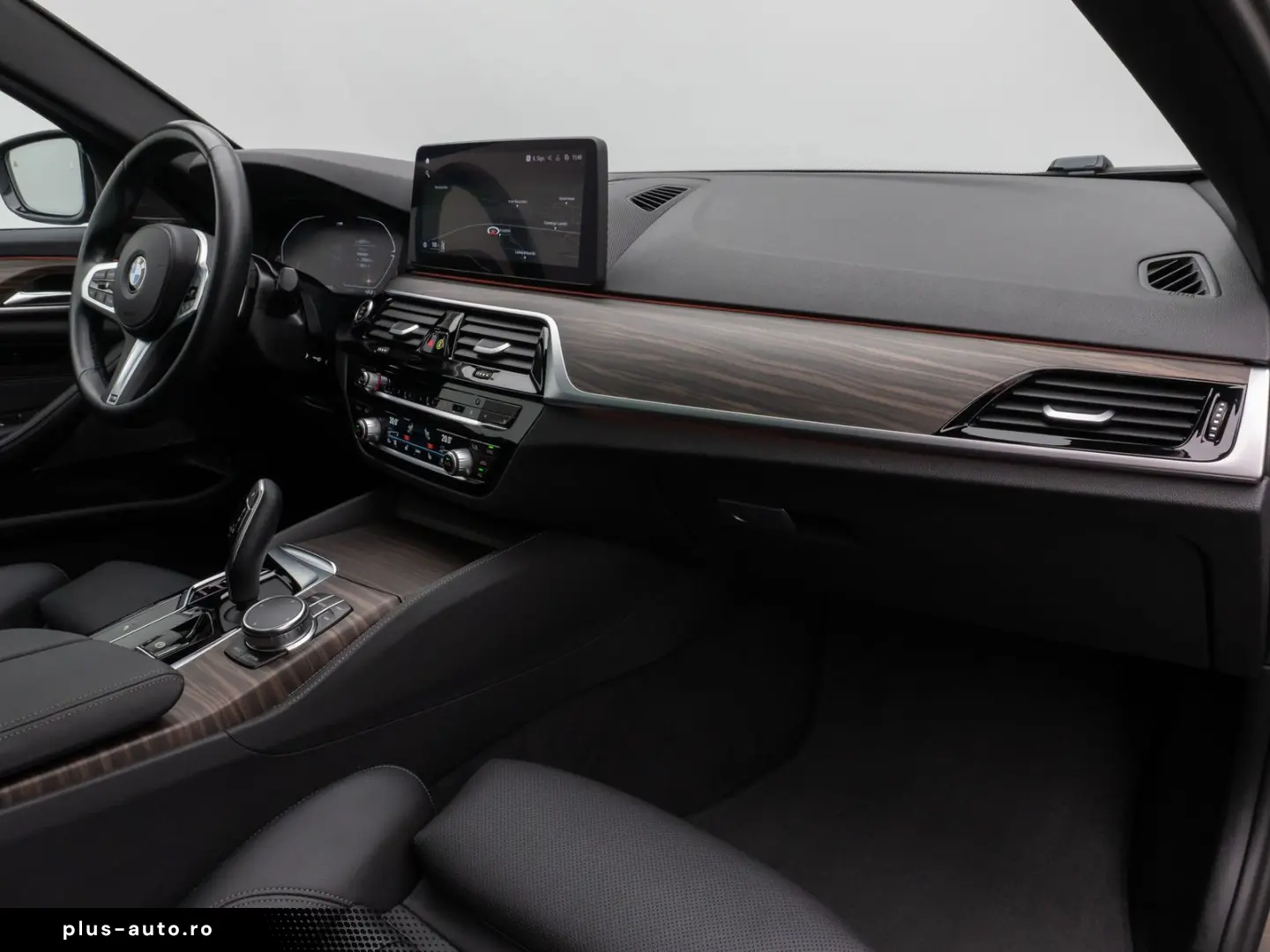 BMW 530d xD M Sport Individual Panorama HUD 20Zoll