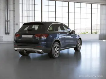 MERCEDES-BENZ GLC 300 de Multibeam Burmester 360