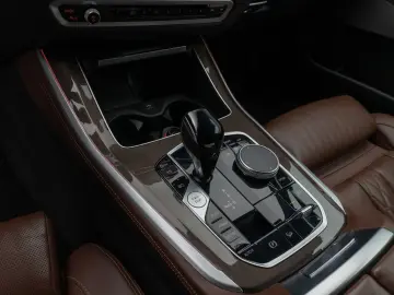 BMW X5 xD45e M Sport 360 HUD DAB H K Individual 21Zl