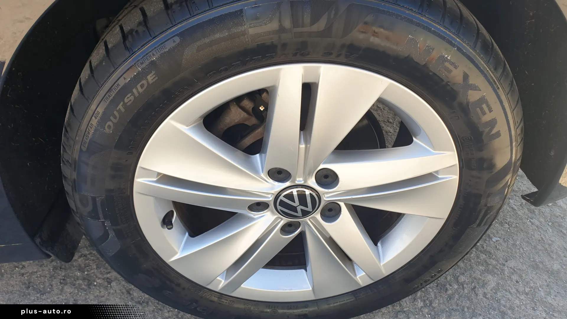 Volkswagen Golf 8 2020 1.0 eTSI DSG Life Mild-Hybrid
