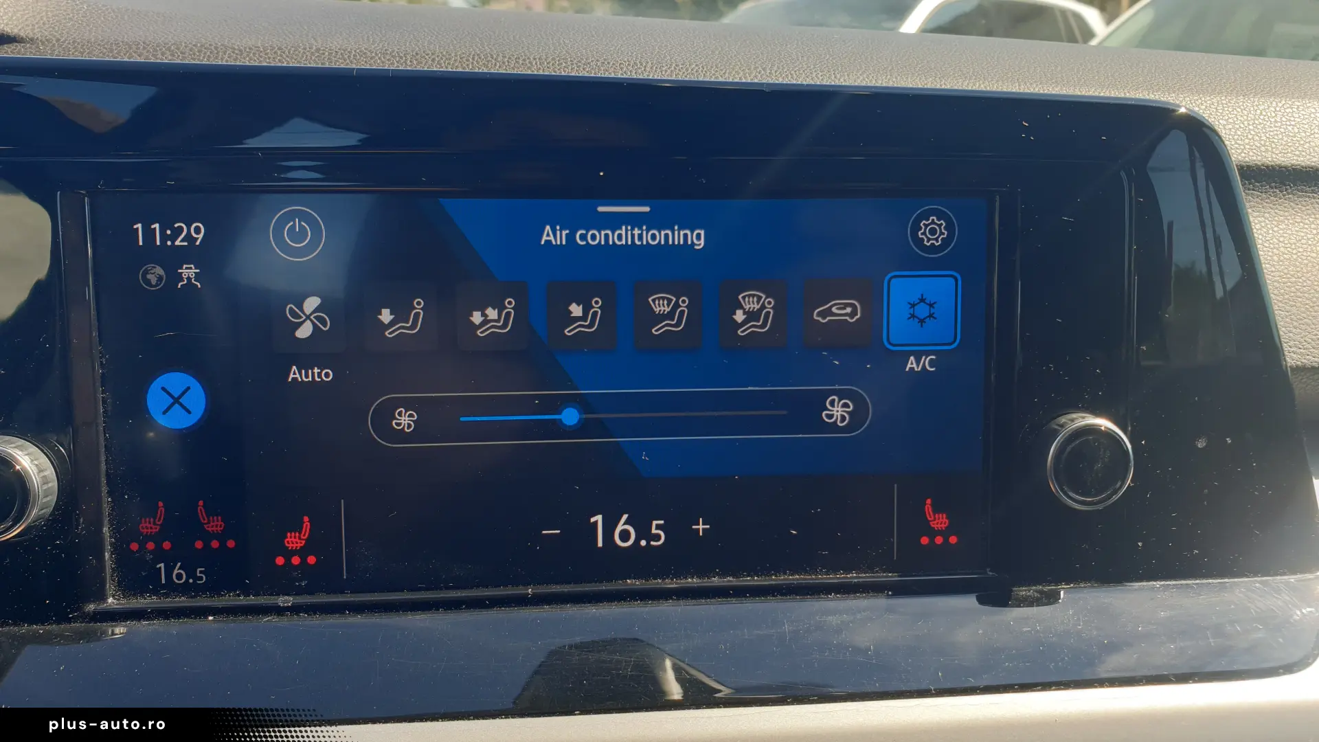 Volkswagen Golf 8 2020 1.0 eTSI DSG Life Mild-Hybrid