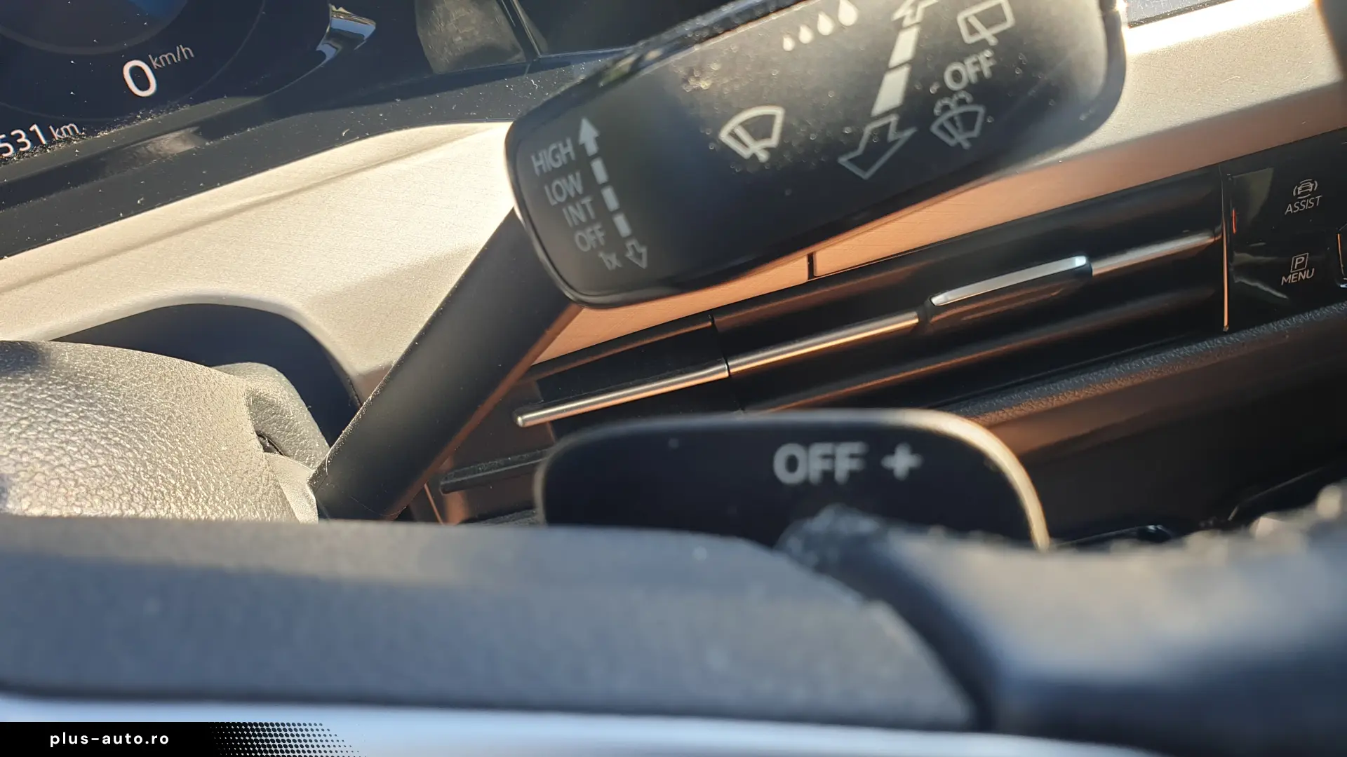 Volkswagen Golf 8 2020 1.0 eTSI DSG Life Mild-Hybrid