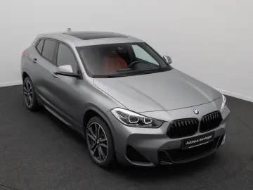 BMW X2 sD20i M Sport Panorama Kamera Individual 19