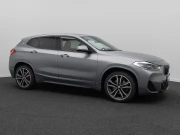 BMW X2 sD20i M Sport Panorama Kamera Individual 19