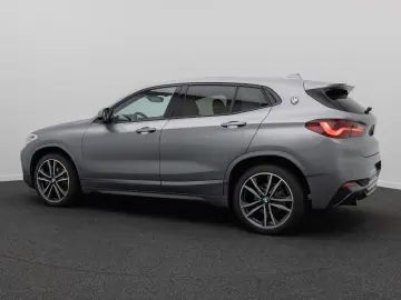 BMW X2 sD20i M Sport Panorama Kamera Individual 19