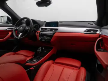 BMW X2 sD20i M Sport Panorama Kamera Individual 19