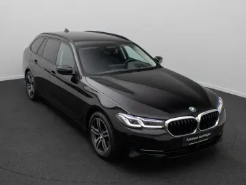 BMW 520d xD Individual Sport HUD DAB Komfort Laser
