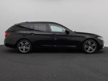 BMW 520d xD Individual Sport HUD DAB Komfort Laser