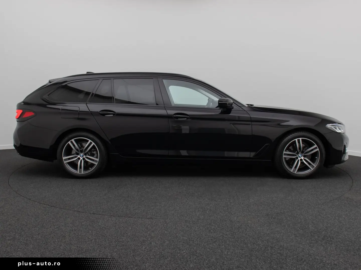 BMW 520d xD Individual Sport HUD DAB Komfort Laser