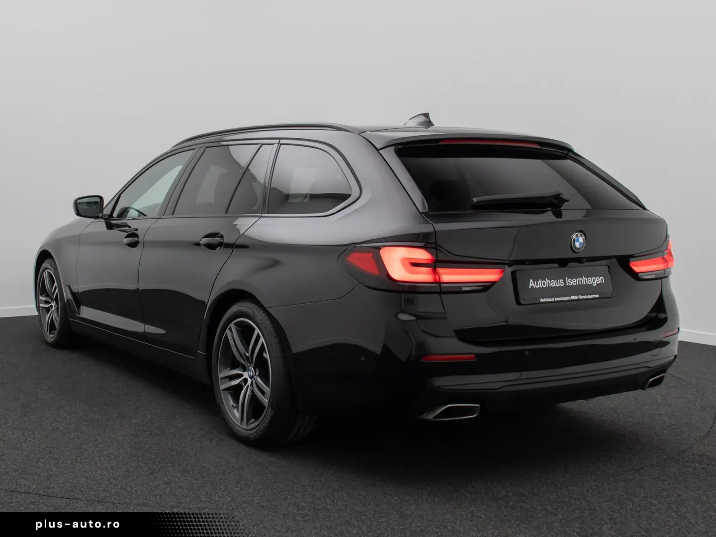 BMW 520d xD Individual Sport HUD DAB Komfort Laser