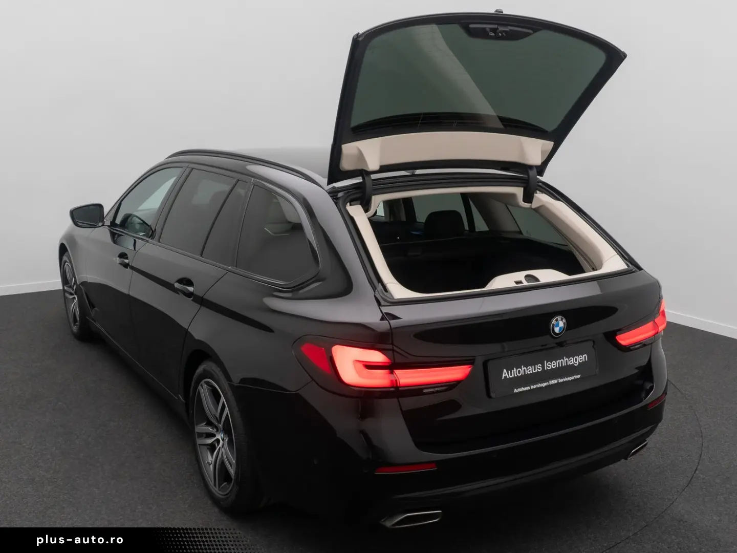 BMW 520d xD Individual Sport HUD DAB Komfort Laser