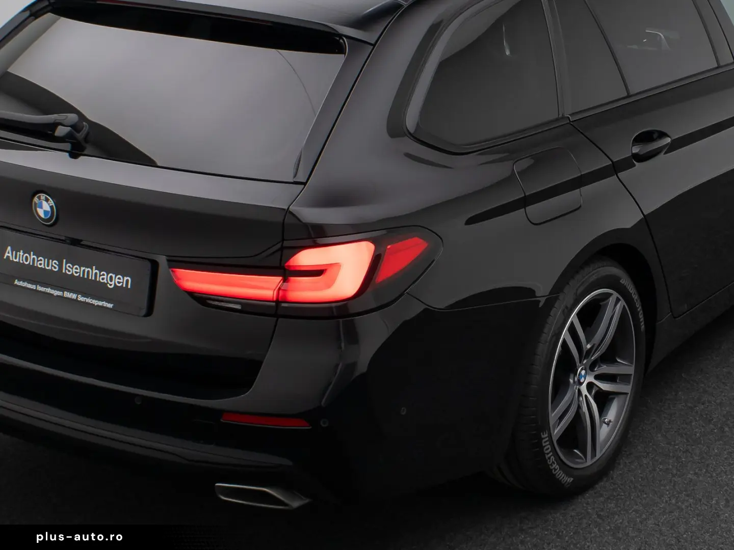 BMW 520d xD Individual Sport HUD DAB Komfort Laser