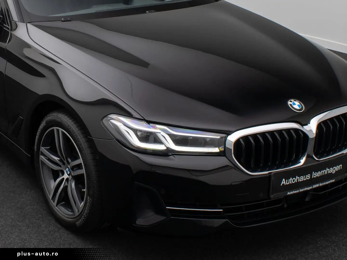 BMW 520d xD Individual Sport HUD DAB Komfort Laser