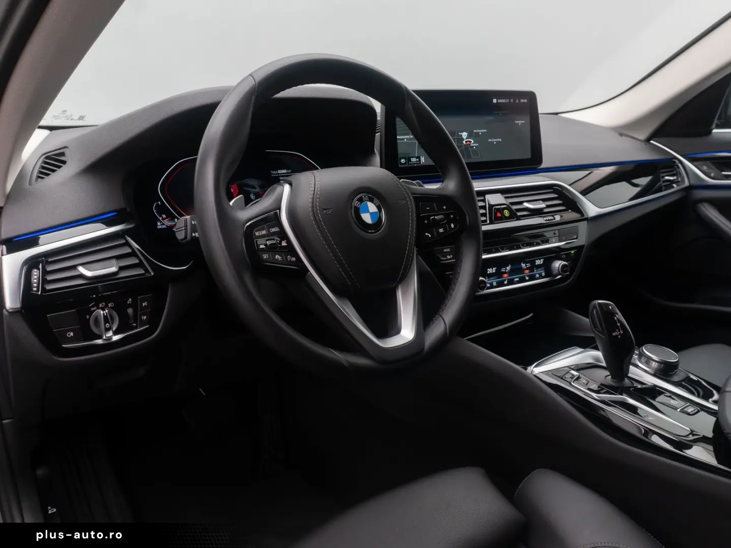 BMW 520d xD Individual Sport HUD DAB Komfort Laser