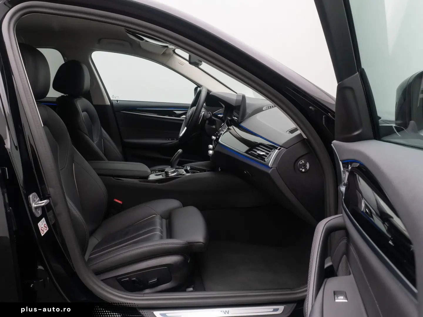 BMW 520d xD Individual Sport HUD DAB Komfort Laser