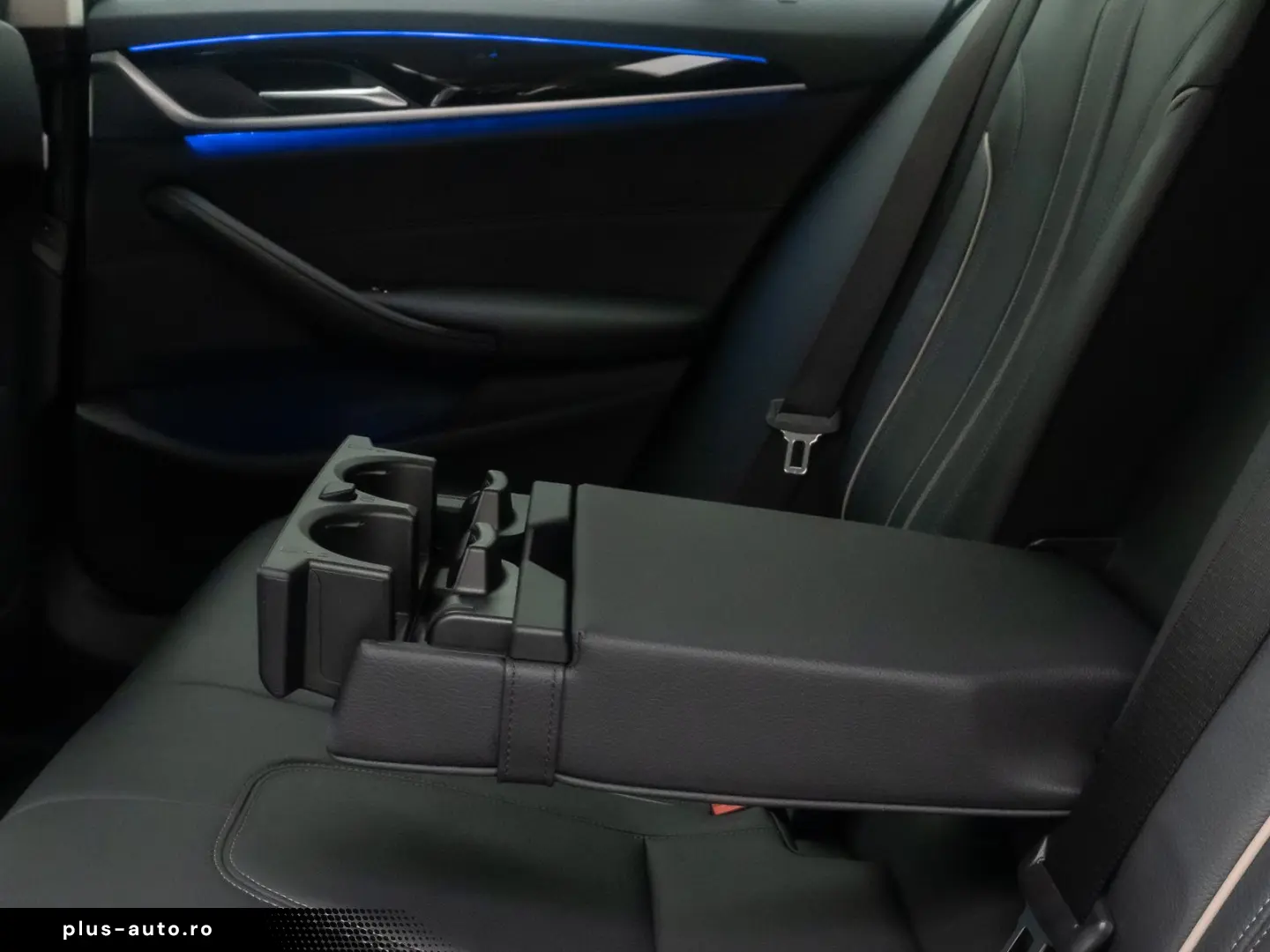 BMW 520d xD Individual Sport HUD DAB Komfort Laser