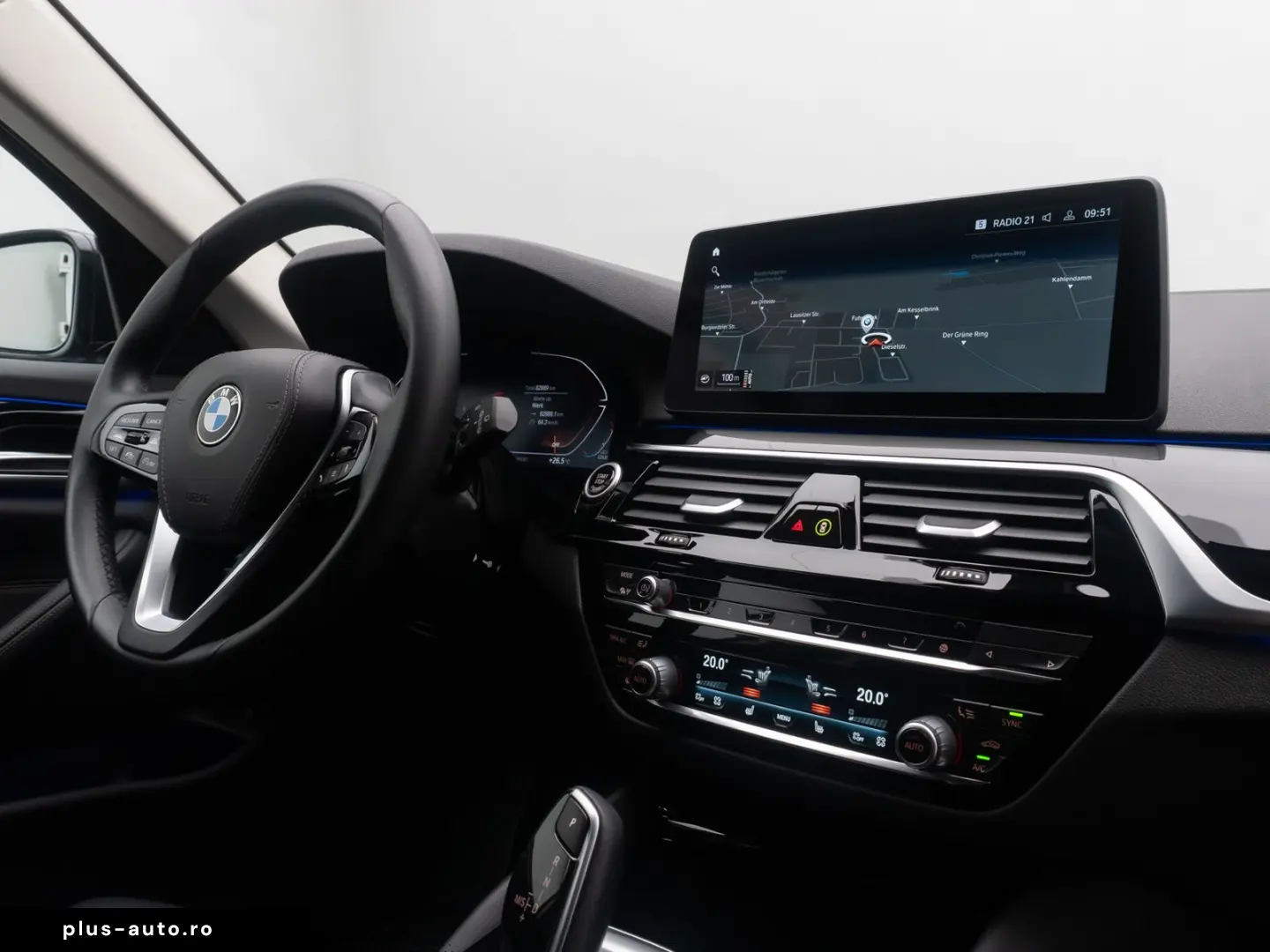 BMW 520d xD Individual Sport HUD DAB Komfort Laser