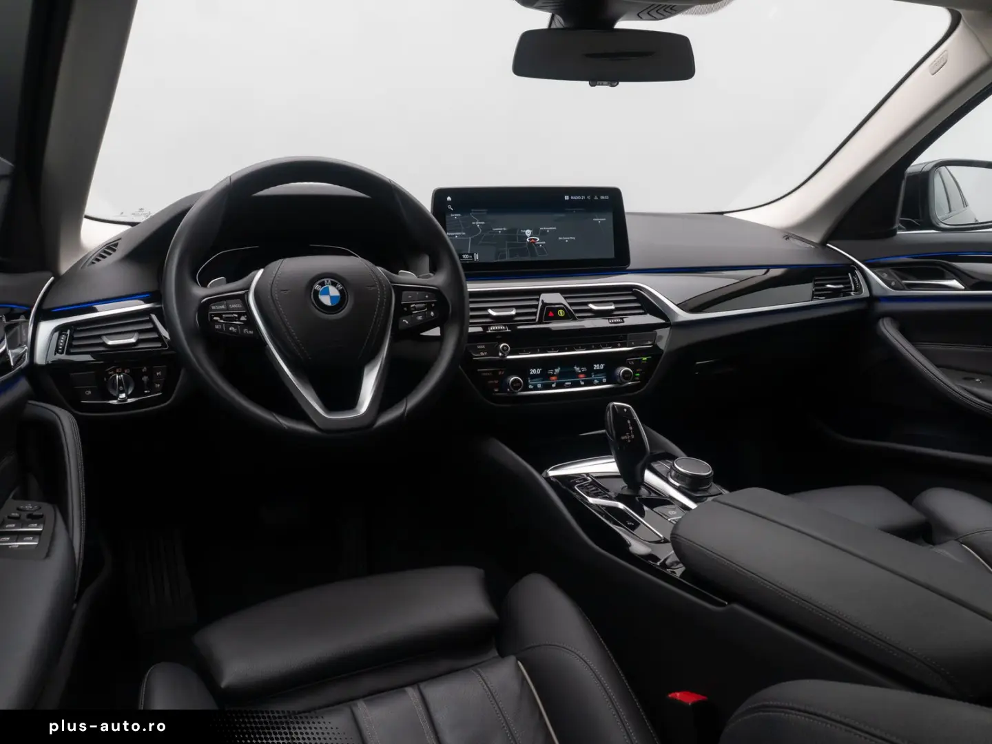 BMW 520d xD Individual Sport HUD DAB Komfort Laser